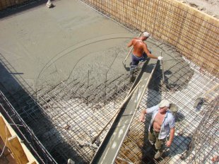 Сооружение бассейна с бетонной чашей: основные этапы и важные моменты